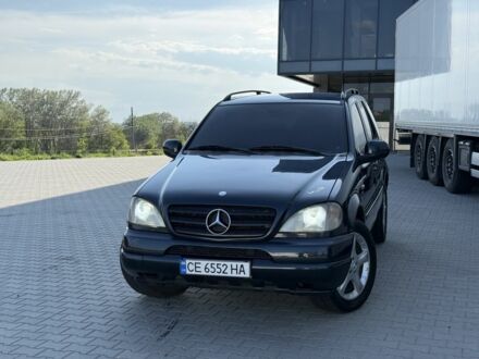 Синий Мерседес 320, объемом двигателя 3.2 л и пробегом 359 тыс. км за 5999 $, фото 1 на Automoto.ua