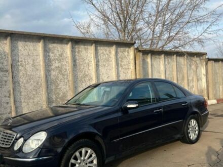 Синий Мерседес 320, объемом двигателя 3.2 л и пробегом 320 тыс. км за 3300 $, фото 1 на Automoto.ua