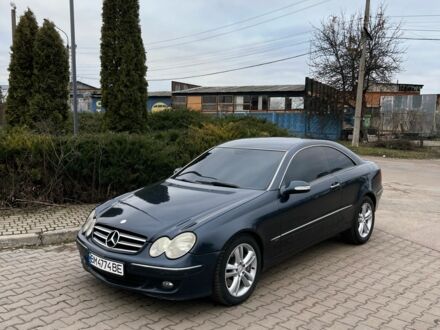 Синій Мерседес 320, об'ємом двигуна 3 л та пробігом 420 тис. км за 8000 $, фото 1 на Automoto.ua