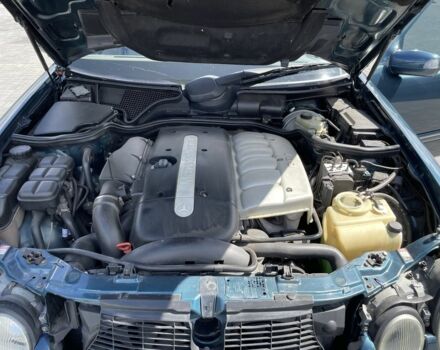 Зеленый Мерседес 320, объемом двигателя 0.32 л и пробегом 450 тыс. км за 5600 $, фото 10 на Automoto.ua