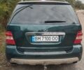 Зеленый Мерседес 320, объемом двигателя 3 л и пробегом 323 тыс. км за 11300 $, фото 2 на Automoto.ua
