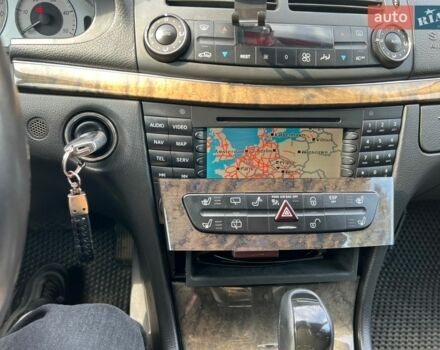 Сірий Мерседес 320 Pullman, об'ємом двигуна 3.2 л та пробігом 420 тис. км за 7050 $, фото 8 на Automoto.ua