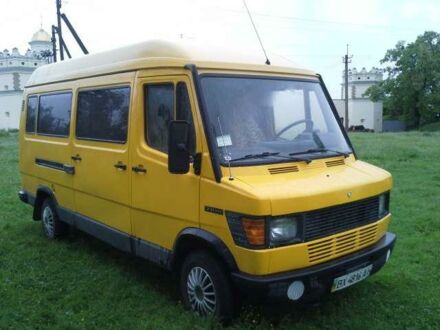 Жовтий Мерседес 410, об'ємом двигуна 2.9 л та пробігом 320 тис. км за 4900 $, фото 1 на Automoto.ua