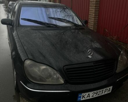 Черный Мерседес 500, объемом двигателя 5 л и пробегом 555 тыс. км за 4000 $, фото 1 на Automoto.ua