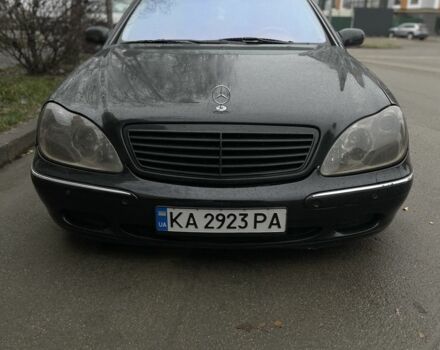 Черный Мерседес 500, объемом двигателя 5 л и пробегом 555 тыс. км за 4000 $, фото 5 на Automoto.ua
