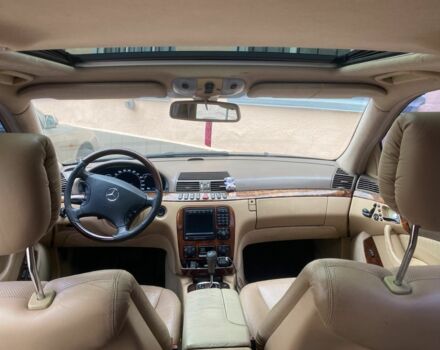 Черный Мерседес 500, объемом двигателя 5 л и пробегом 350 тыс. км за 3500 $, фото 6 на Automoto.ua