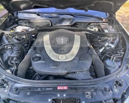 Черный Мерседес 500, объемом двигателя 5.5 л и пробегом 309 тыс. км за 11999 $, фото 8 на Automoto.ua