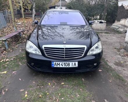 Черный Мерседес 500, объемом двигателя 5.5 л и пробегом 309 тыс. км за 11999 $, фото 1 на Automoto.ua