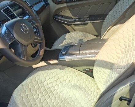 Черный Мерседес 500, объемом двигателя 4.7 л и пробегом 248 тыс. км за 26499 $, фото 12 на Automoto.ua