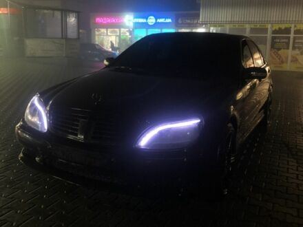 Мерседес 500 2001 у Кривому Розі на Automoto.ua Чорний Мерседес 500, об'ємом двигуна 5 л та пробігом 302 тис. км за 9500 $, фото 1 на Automoto.ua