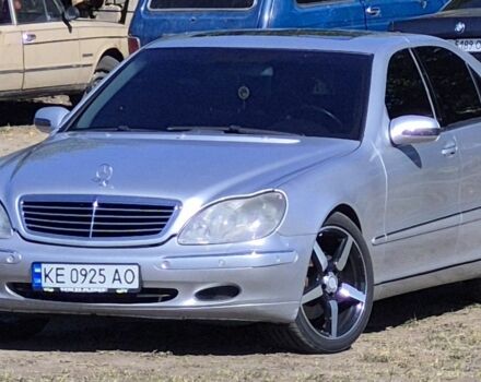 Серый Мерседес 500, объемом двигателя 3.2 л и пробегом 56 тыс. км за 6500 $, фото 2 на Automoto.ua