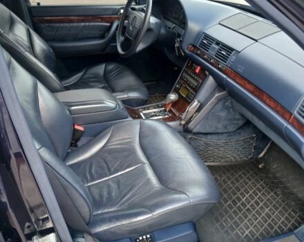 Мерседес 500 1997 в Белой Церкве на Automoto.ua Синий Мерседес 500, объемом двигателя 5 л и пробегом 340 тыс. км за 25000 $, фото 12 на Automoto.ua