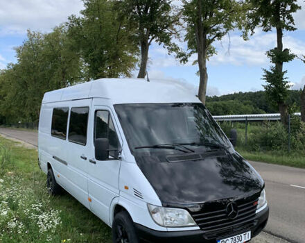 Білий Мерседес 500K, об'ємом двигуна 2.16 л та пробігом 353 тис. км за 7200 $, фото 2 на Automoto.ua