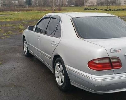 Серый Мерседес 500K, объемом двигателя 2 л и пробегом 346 тыс. км за 2700 $, фото 3 на Automoto.ua