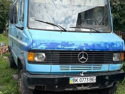 Мерседес 500K 1995 в Корце на Automoto.ua Синий Мерседес 500K, объемом двигателя 4 л и пробегом 620 тыс. км за 3700 $, фото 1 на Automoto.ua