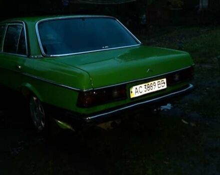 Мерседес 500K 1980 в Луцке на Automoto.ua Зеленый Мерседес 500K, объемом двигателя 2 л и пробегом 350 тыс. км за 600 $, фото 2 на Automoto.ua