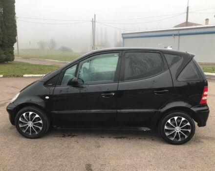 Черный Мерседес А 160, объемом двигателя 1.6 л и пробегом 177 тыс. км за 3000 $, фото 5 на Automoto.ua