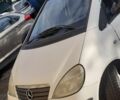 Белый Мерседес А класс, объемом двигателя 1.6 л и пробегом 175 тыс. км за 2850 $, фото 1 на Automoto.ua