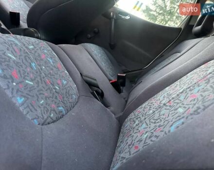 Белый Мерседес А класс, объемом двигателя 1.4 л и пробегом 180 тыс. км за 4250 $, фото 17 на Automoto.ua