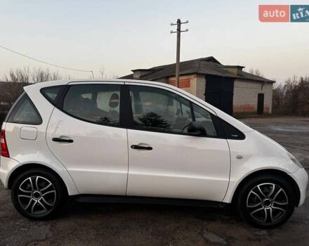 Белый Мерседес А класс, объемом двигателя 1.4 л и пробегом 180 тыс. км за 4250 $, фото 49 на Automoto.ua