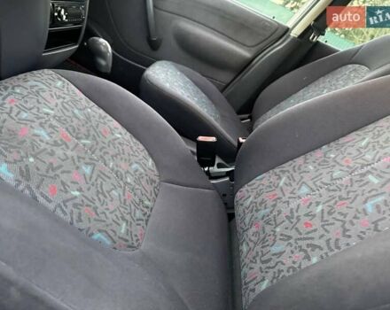 Белый Мерседес А класс, объемом двигателя 1.4 л и пробегом 180 тыс. км за 4250 $, фото 20 на Automoto.ua