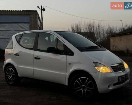 Белый Мерседес А класс, объемом двигателя 1.4 л и пробегом 180 тыс. км за 4250 $, фото 1 на Automoto.ua