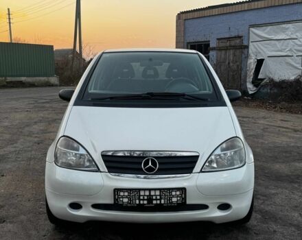 Белый Мерседес А класс, объемом двигателя 0 л и пробегом 180 тыс. км за 4250 $, фото 2 на Automoto.ua