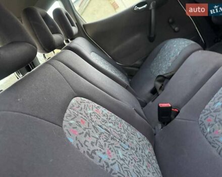 Белый Мерседес А класс, объемом двигателя 1.4 л и пробегом 180 тыс. км за 4250 $, фото 24 на Automoto.ua