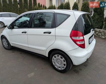 Белый Мерседес А класс, объемом двигателя 1.5 л и пробегом 253 тыс. км за 5800 $, фото 4 на Automoto.ua