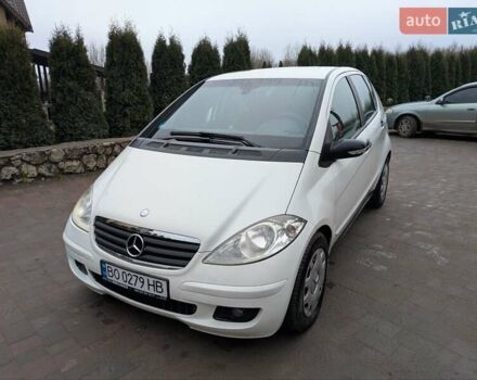 Белый Мерседес А класс, объемом двигателя 1.5 л и пробегом 253 тыс. км за 5800 $, фото 1 на Automoto.ua