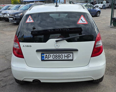 Мерседес А класс 2009 в Запорожье на Automoto.ua Белый Мерседес А класс, объемом двигателя 1.7 л и пробегом 129 тыс. км за 7999 $, фото 4 на Automoto.ua