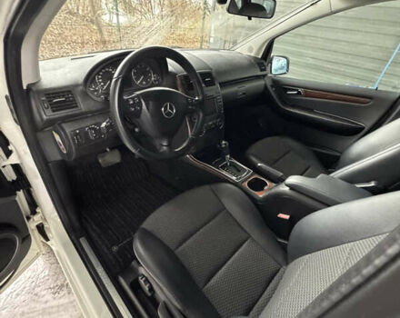 Білий Мерседес А клас, об'ємом двигуна 1.7 л та пробігом 42 тис. км за 8200 $, фото 9 на Automoto.ua