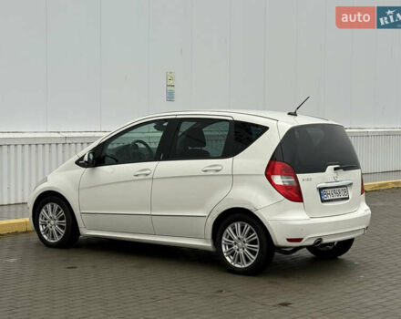 Белый Мерседес А класс, объемом двигателя 1.7 л и пробегом 152 тыс. км за 5500 $, фото 7 на Automoto.ua