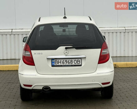Белый Мерседес А класс, объемом двигателя 1.7 л и пробегом 152 тыс. км за 5500 $, фото 9 на Automoto.ua