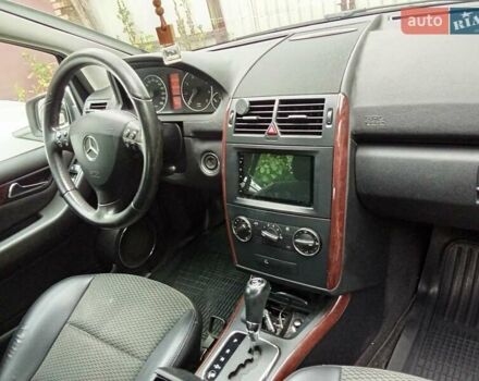Білий Мерседес А клас, об'ємом двигуна 1.7 л та пробігом 107 тис. км за 8100 $, фото 2 на Automoto.ua
