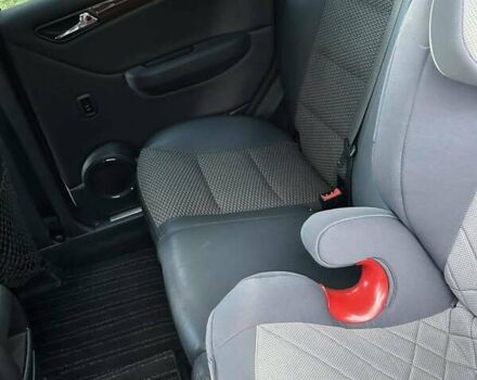 Белый Мерседес А класс, объемом двигателя 1.7 л и пробегом 87 тыс. км за 7700 $, фото 7 на Automoto.ua