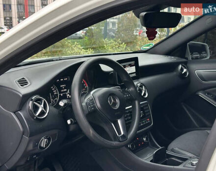 Білий Мерседес А клас, об'ємом двигуна 1.8 л та пробігом 131 тис. км за 12950 $, фото 27 на Automoto.ua