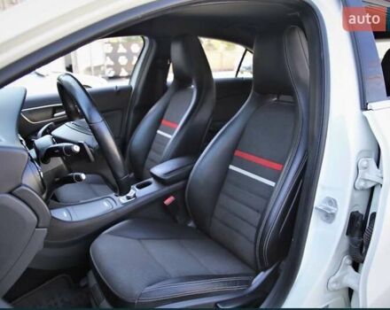 Мерседес А класс 2013 в Киеве на Automoto.ua Белый Мерседес А класс, объемом двигателя 1.8 л и пробегом 82 тыс. км за 17000 $, фото 8 на Automoto.ua