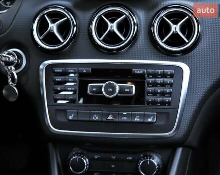 Мерседес А класс 2013 в Киеве на Automoto.ua Белый Мерседес А класс, объемом двигателя 1.8 л и пробегом 82 тыс. км за 17000 $, фото 21 на Automoto.ua