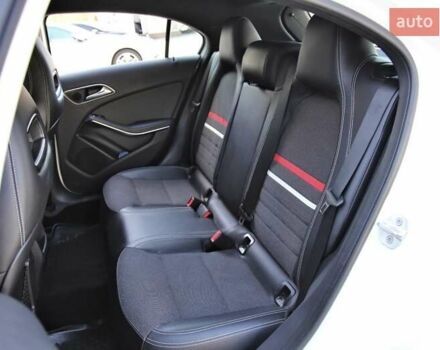 Мерседес А класс 2013 в Киеве на Automoto.ua Белый Мерседес А класс, объемом двигателя 1.8 л и пробегом 82 тыс. км за 17000 $, фото 9 на Automoto.ua