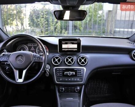 Мерседес А класс 2013 в Киеве на Automoto.ua Белый Мерседес А класс, объемом двигателя 1.8 л и пробегом 82 тыс. км за 17000 $, фото 15 на Automoto.ua