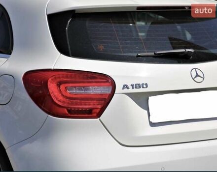 Мерседес А класс 2013 в Киеве на Automoto.ua Белый Мерседес А класс, объемом двигателя 1.8 л и пробегом 82 тыс. км за 17000 $, фото 7 на Automoto.ua