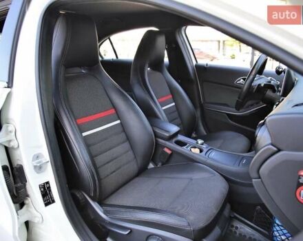 Мерседес А класс 2013 в Киеве на Automoto.ua Белый Мерседес А класс, объемом двигателя 1.8 л и пробегом 82 тыс. км за 17000 $, фото 12 на Automoto.ua