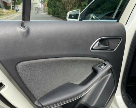 Білий Мерседес А клас, об'ємом двигуна 1.46 л та пробігом 123 тис. км за 17000 $, фото 11 на Automoto.ua