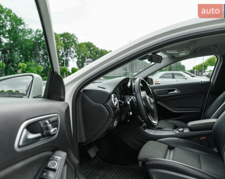 Мерседес А класс 2016 в Львове на Automoto.ua Белый Мерседес А класс, объемом двигателя 1.6 л и пробегом 50 тыс. км за 19000 $, фото 10 на Automoto.ua