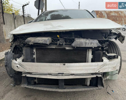 Белый Мерседес А класс, объемом двигателя 1.99 л и пробегом 70 тыс. км за 16666 $, фото 10 на Automoto.ua