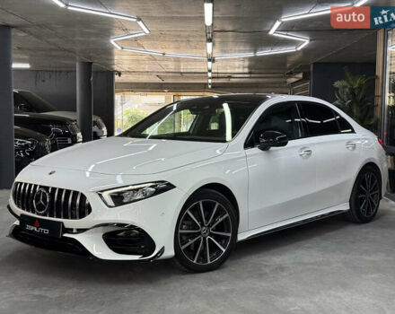 Мерседес А класс 2018 в Одессе на Automoto.ua Белый Мерседес А класс, объемом двигателя 1.99 л и пробегом 32 тыс. км за 33000 $, фото 6 на Automoto.ua