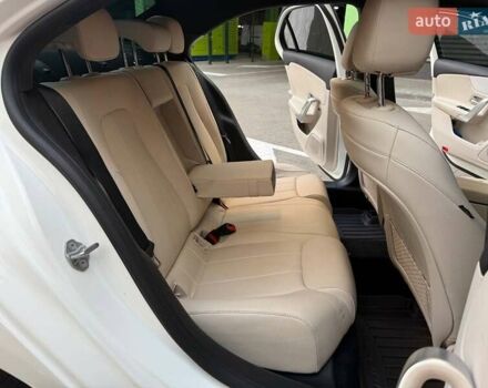 Белый Мерседес А класс, объемом двигателя 1.99 л и пробегом 42 тыс. км за 26990 $, фото 9 на Automoto.ua