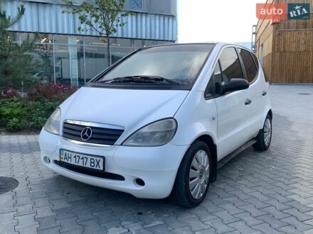 Білий Мерседес А клас, об'ємом двигуна 1.4 л та пробігом 443 тис. км за 2000 $, фото 1 на Automoto.ua