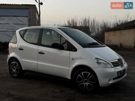 Белый Мерседес А класс, объемом двигателя 1.4 л и пробегом 180 тыс. км за 4250 $, фото 1 на Automoto.ua